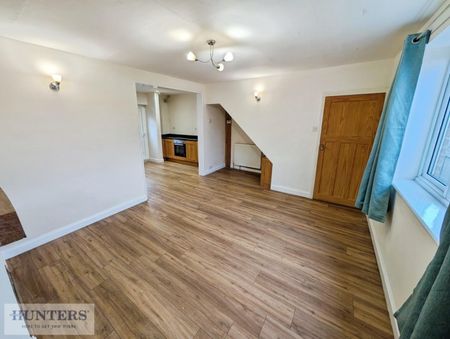 2 bedroom House To Let - Photo 3