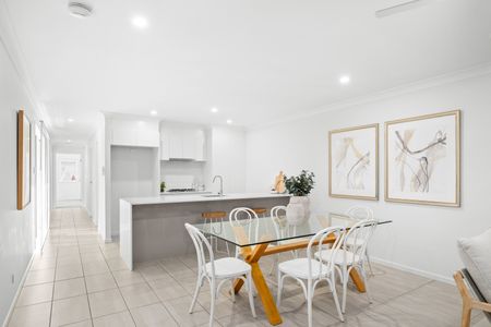 45 Homevale Drive, South Ripley QLD 4306 - House For Rent | Domain - Photo 5