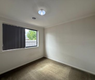 3 Bedroom Family Home - Photo 3