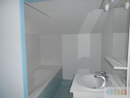 Location Appartement 3 pièces 77m² LANNEMEZAN 65300 - Photo 4