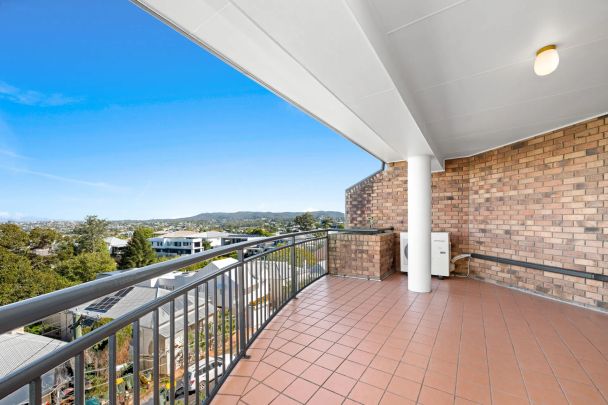 Unit 11/110 Musgrave Road, Red Hill. - Photo 1