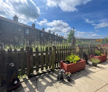 2 bedroom terraced house to rent - Photo 1