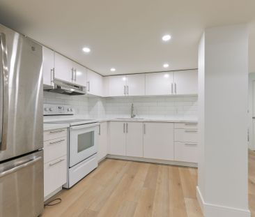 For Lease - 8 Mcnally Street, Halton Hills, Ontario - Photo 3