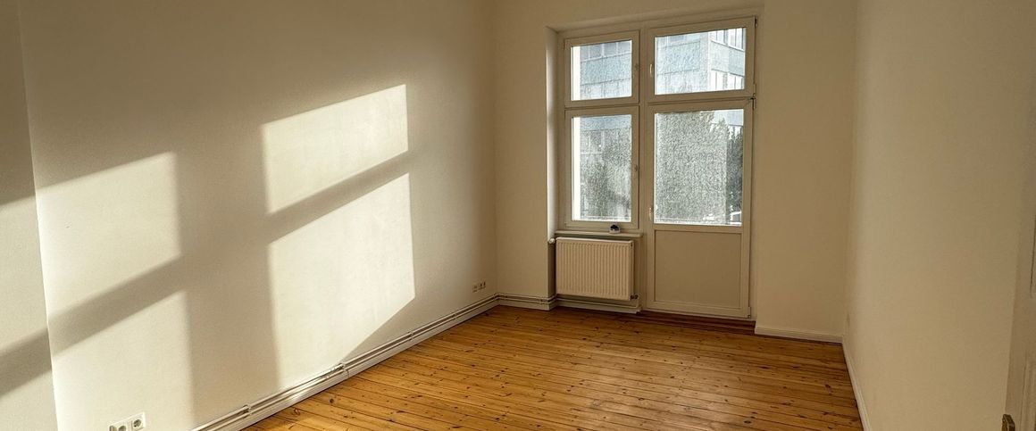 Helle 1,5-Zimmer-Altbauwohnung in ruhiger Lage von Mariendorf - Photo 1