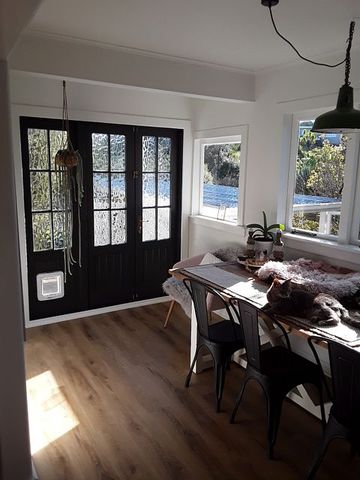Charming 2BR Home with Garden! - Photo 3