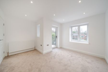 2 Bed Flat, West Hill, CR2 - Photo 3
