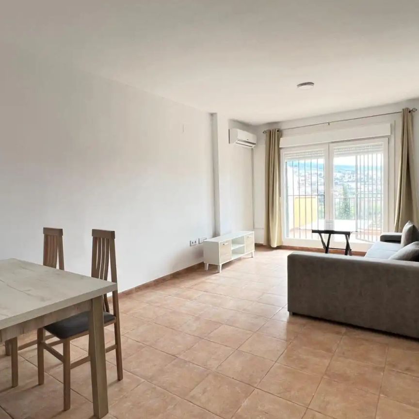 Casa adosada de alquiler en Camino Parapantes, Huétor Vega - Foto 1