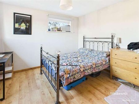 Walton Way, Newbury, Berkshire, RG14 - Photo 3