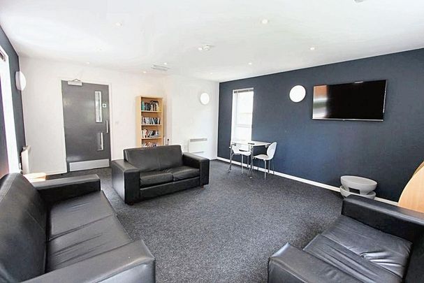 Apartment to rent - Photo 1