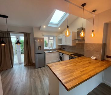 3 bedroom semi-detached house to rent - Photo 5