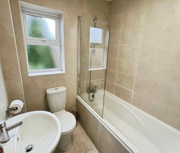 2 bedroom semi-detached house to rent - Photo 6