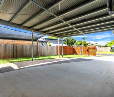 BEAUTIFUL FAMILY HOME WITH MODERN COMFORTS - Photo 2