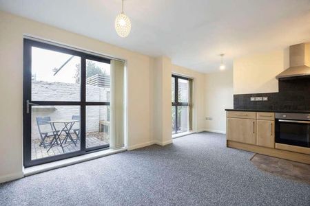 St. Georges Terrace, Cheltenham, GL50 - Photo 3