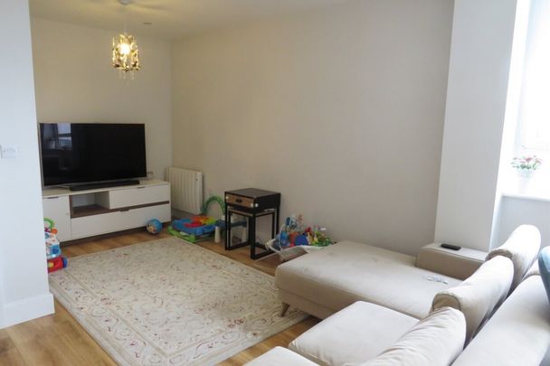 Southgate, STEVENAGE - Photo 1