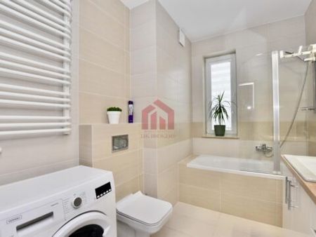 3-pok mieszkanie z miejscem w garażu i komórką - Photo 4