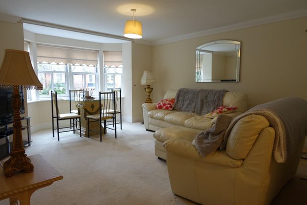 2 bedroom Flat To Let Total Size: 754 SQ FT - Photo 1