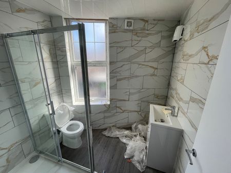 2 Bed Flat, Romsey Road, SO16 - Photo 3