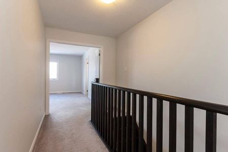 For Lease - 57 West Glen Avenue, Hamilton, Ontario - Photo 2