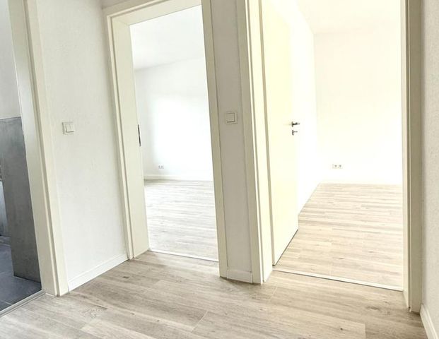 Frisch modernisierte 3,5 Zimmer Wohnung mit Balkon in Eppendorf - Foto 1