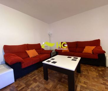 Piso de alquiler en Centro - Photo 1