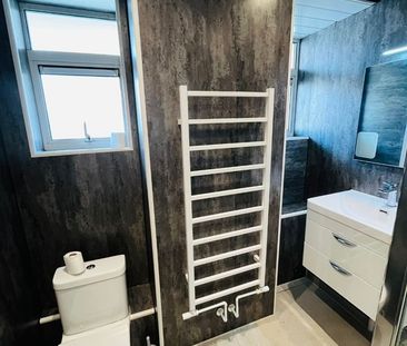 Room in a Shared Flat, Stunning Double Room In Camberwell, SE5 - Photo 6