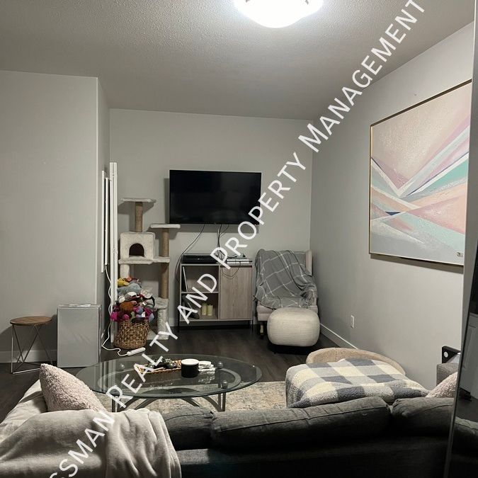 2 Bedroom, 1 Bathroom Suite - Photo 1