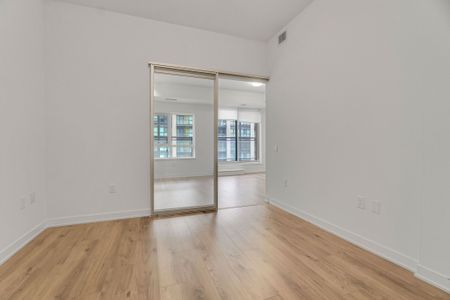 For Lease - 395 Dundas Street Unit# 518, Oakville, Ontario - Photo 5