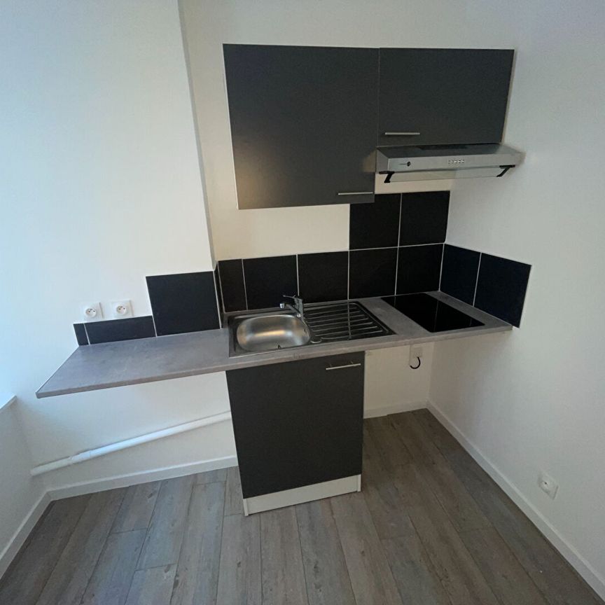 Location Appartement 1 pièce 17m² - Photo 1