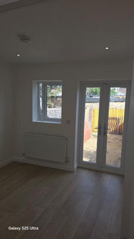 2 bedroom house to rent - Photo 2