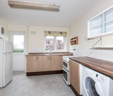 2 bedroom maisonette to rent - Photo 4