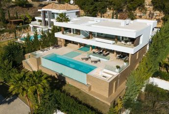 Luxury Villa for rent in Benahavís, Andalusia