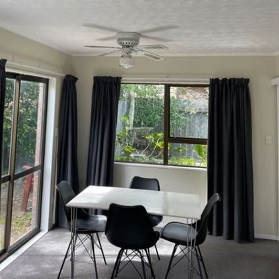 Paraparaumu Beach - 3 Bedrooms - Photo 1