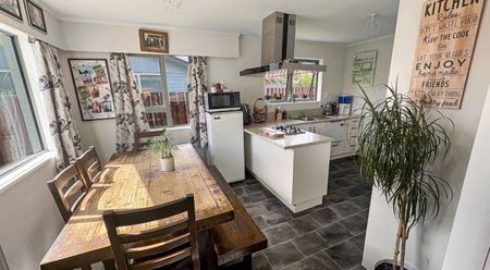 LEVIN - 3 BEDROOMS - Photo 3