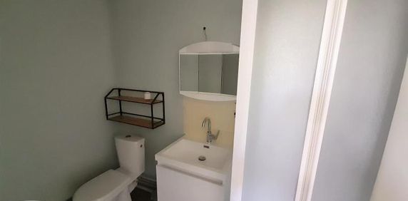 Location Appartement 1 pièce 12m² LIMOGES 87000 - Photo 2