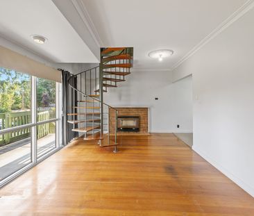 Great Location Family Home - Photo 1