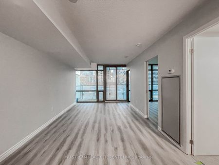 For Lease - 37 Grosvenor Street Unit# 1806, Toronto, Ontario - Photo 2