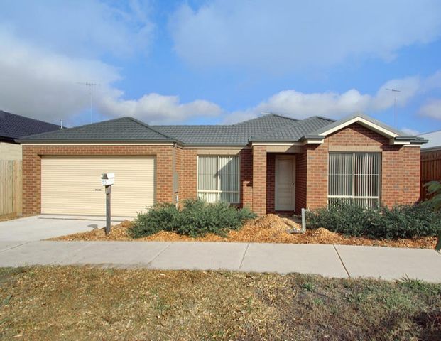 7-bedroom shared house, Daly Blvd - Photo 1