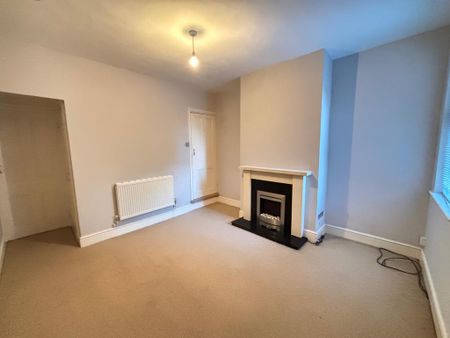 2 bedroom terraced house to rent - Photo 3