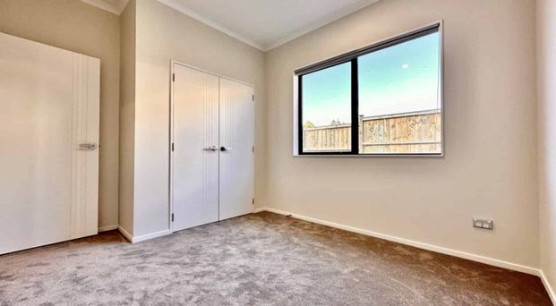 Granny Flat - Photo 1