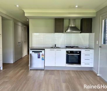 Low-Maintenance Living in Twin Waters Estate - Photo 4