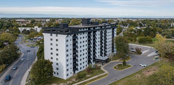 Emerald Towers - Photo 2