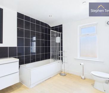 3 bedroom end of terrace house to rent - Photo 5