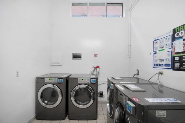 Casa Del Vandt Apartments - Photo 1