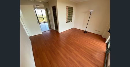 MODERN 3 BEDROOM APARTMENT FOR RENT - Photo 4