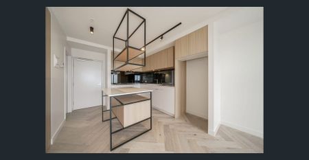 Modern Top-Floor Apartment - Photo 4