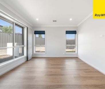 146 Oxalis Crescent, Tralee NSW 2620 - House For Rent | Domain - Photo 1