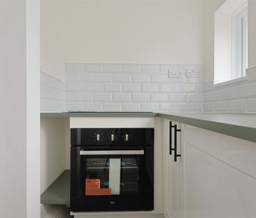 2 bedroom Flat to rent in Whinneyfield Road, Walkergate, Newcastle ... - Photo 6