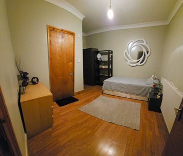 Room in a Shared House, Grove Green Road, E11 - Photo 2