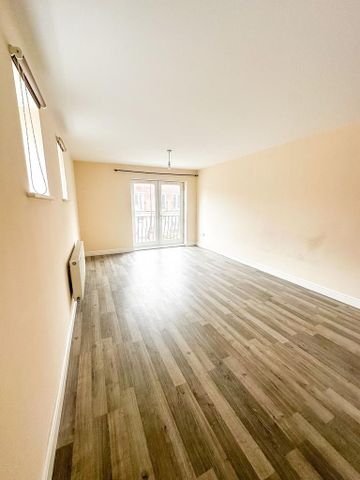 2 bedroom flat to rent - Photo 5