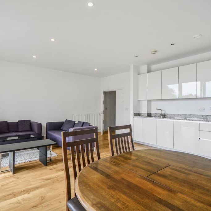 2 bedroom flat to rent - Photo 1